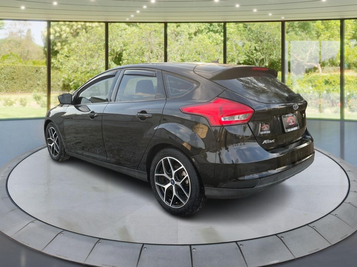 Ford Focus SEL Hatch 2018