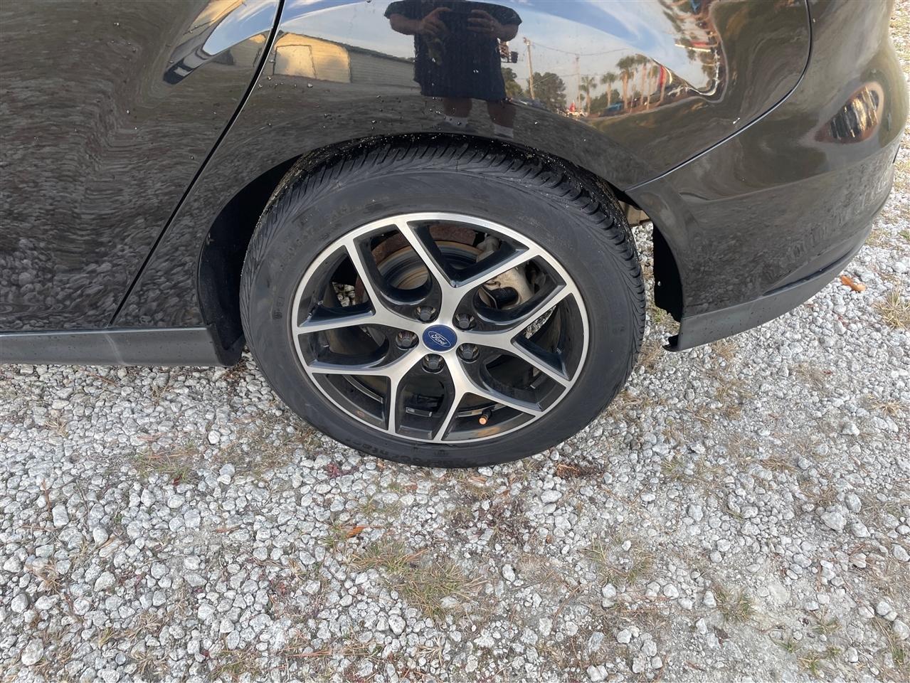 Ford Focus SEL Hatch 2018