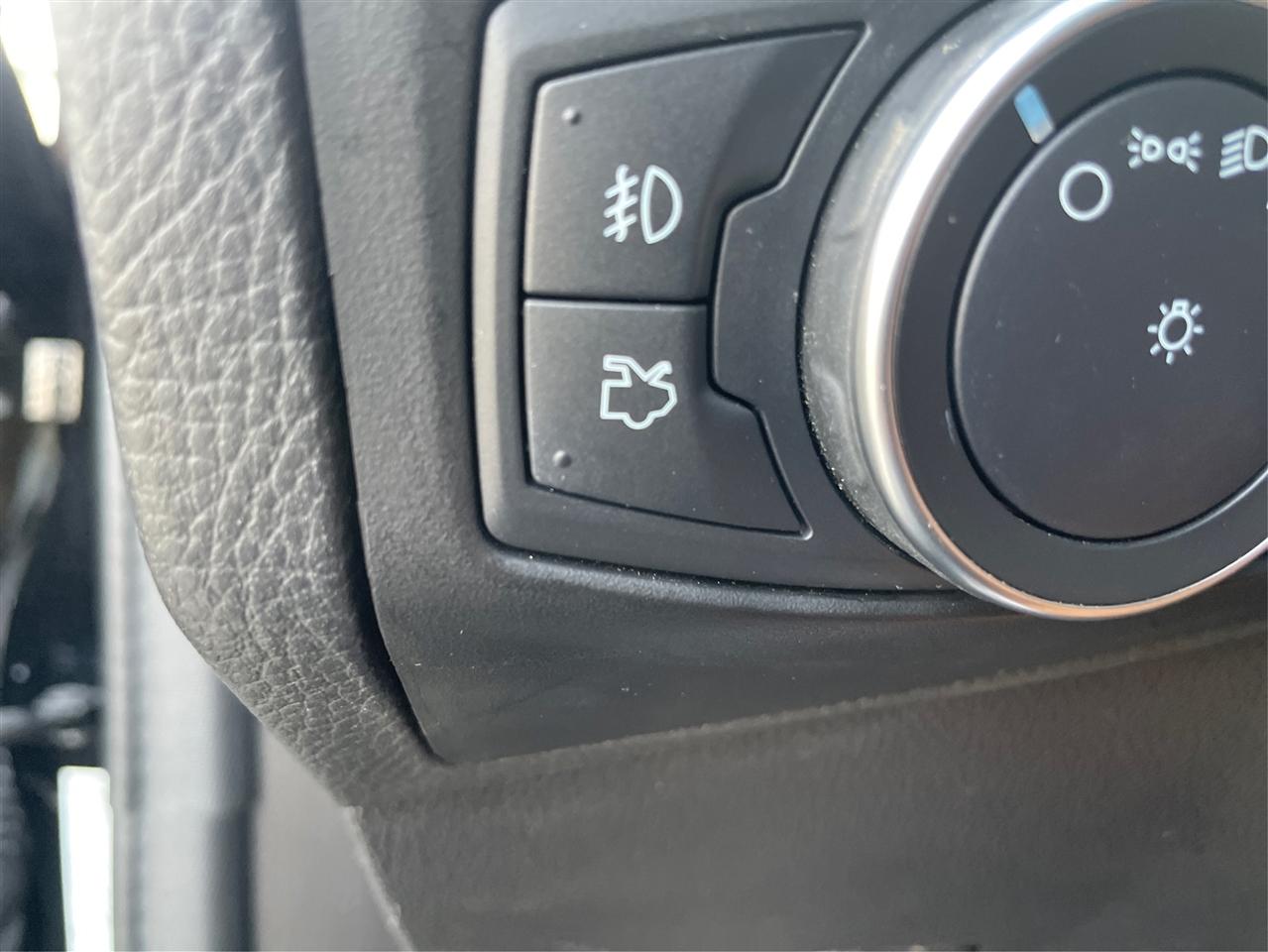 Ford Focus SEL Hatch 2018