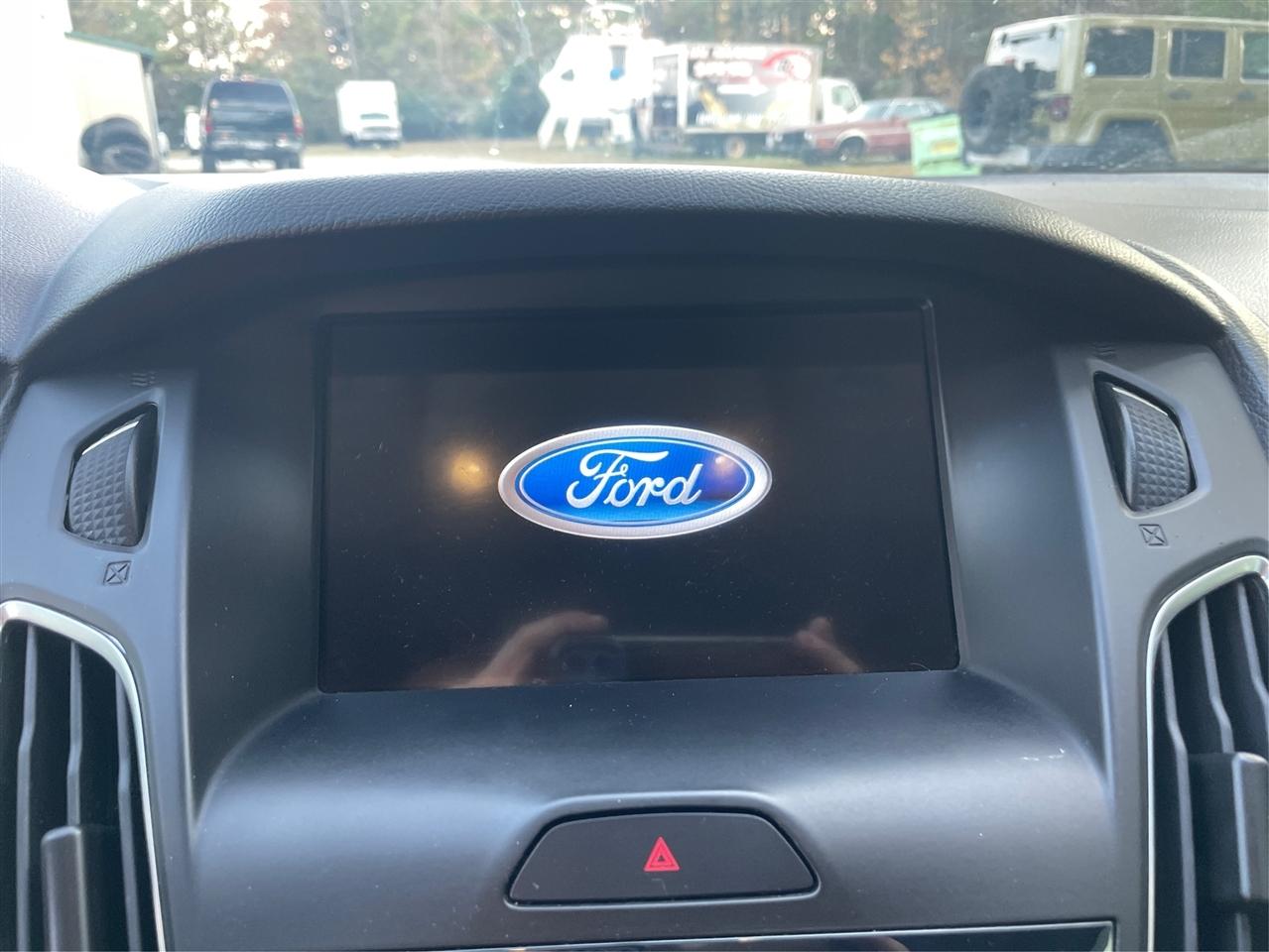 Ford Focus SEL Hatch 2018