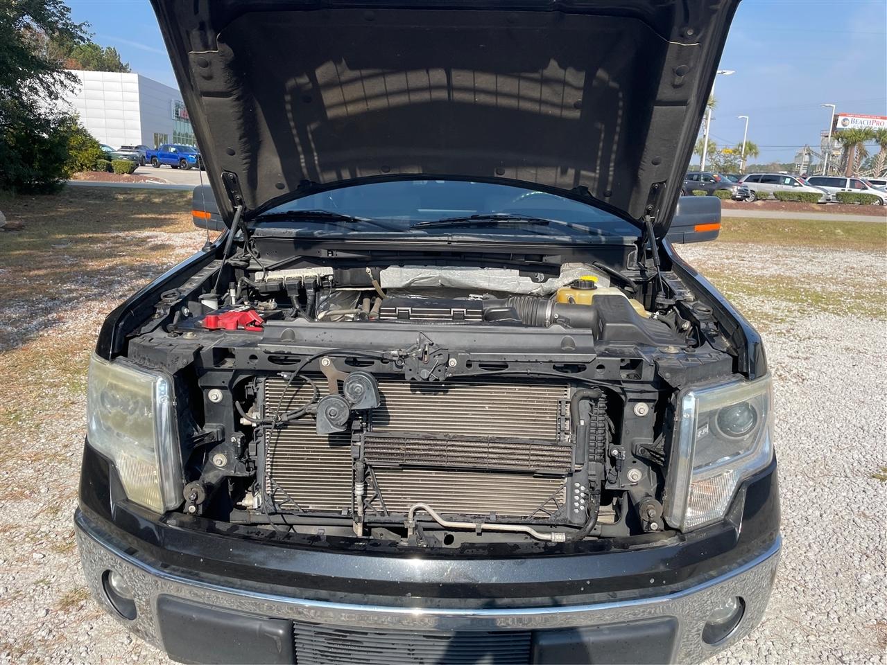 Ford F-150 2WD SuperCrew 145" XL 2014