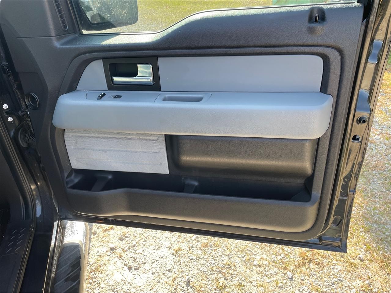 Ford F-150 2WD SuperCrew 145" XL 2014