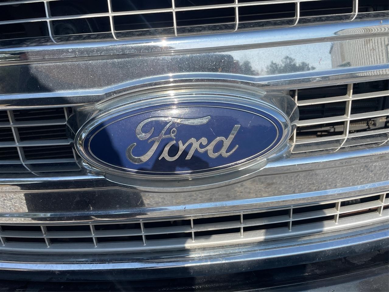 Ford F-150 2WD SuperCrew 145" XL 2014