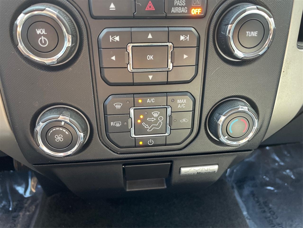 Ford F-150 2WD SuperCrew 145" XL 2014