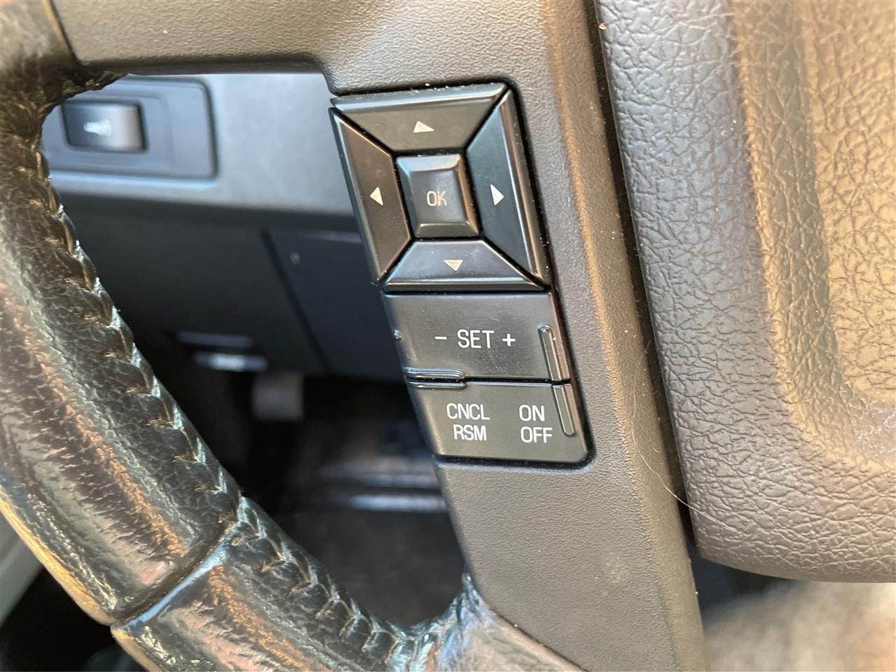 Ford F-150 2WD SuperCrew 145" XL 2014