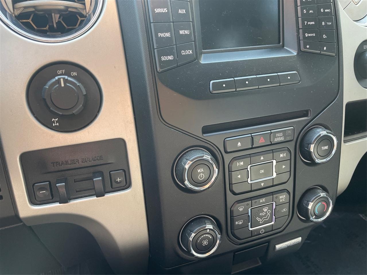 Ford F-150 2WD SuperCrew 145" XL 2014