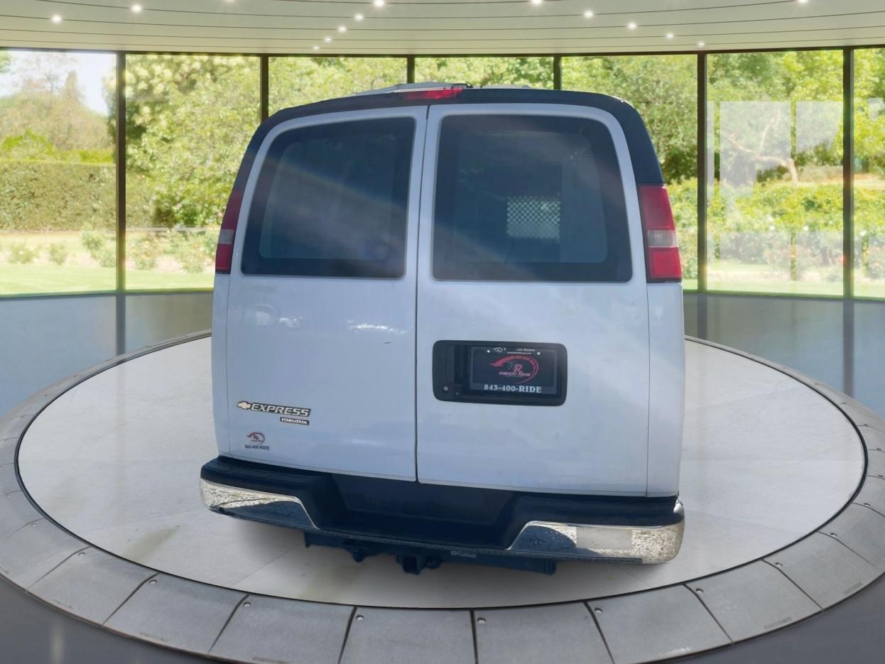 Chevrolet Express RWD 2500 135" 2014