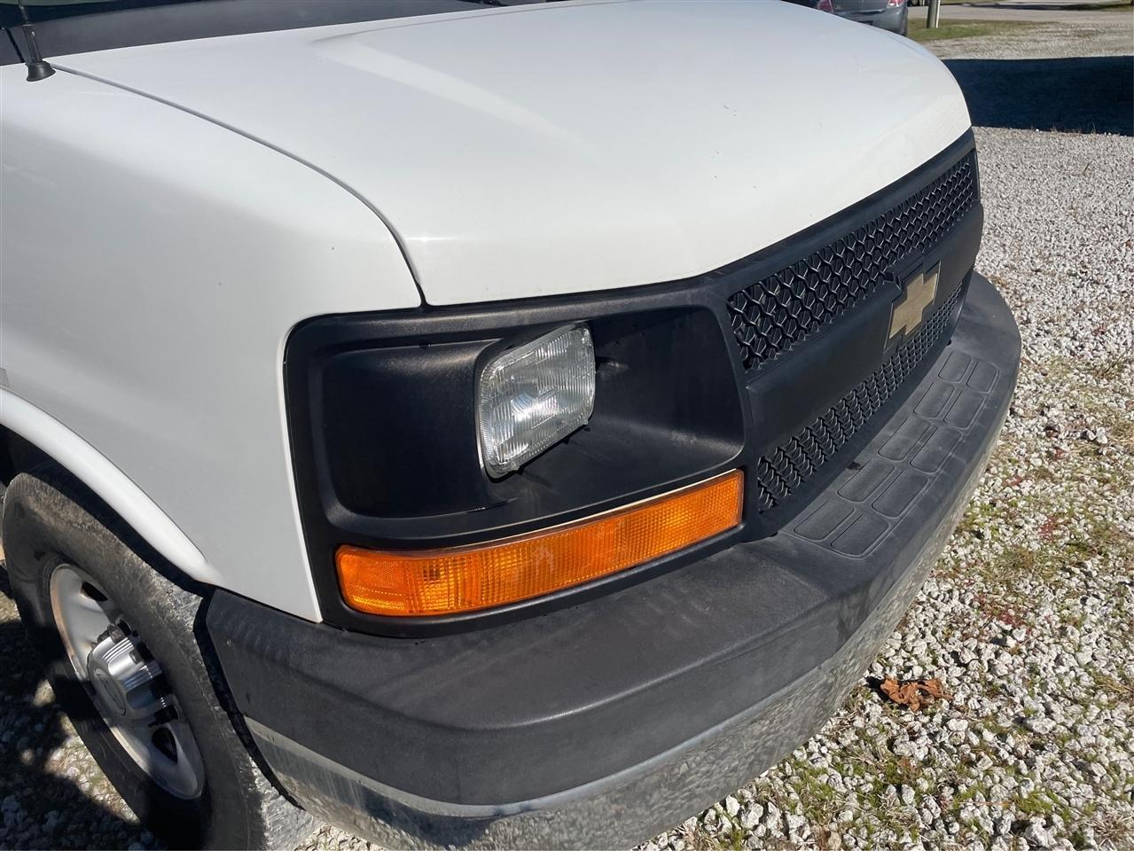 Chevrolet Express RWD 2500 135" 2014