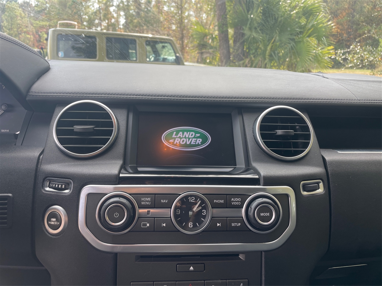 Land Rover LR4  2016