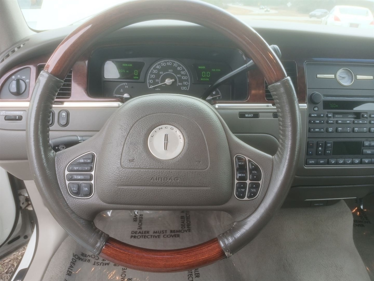 Lincoln Town Car Signature 2003