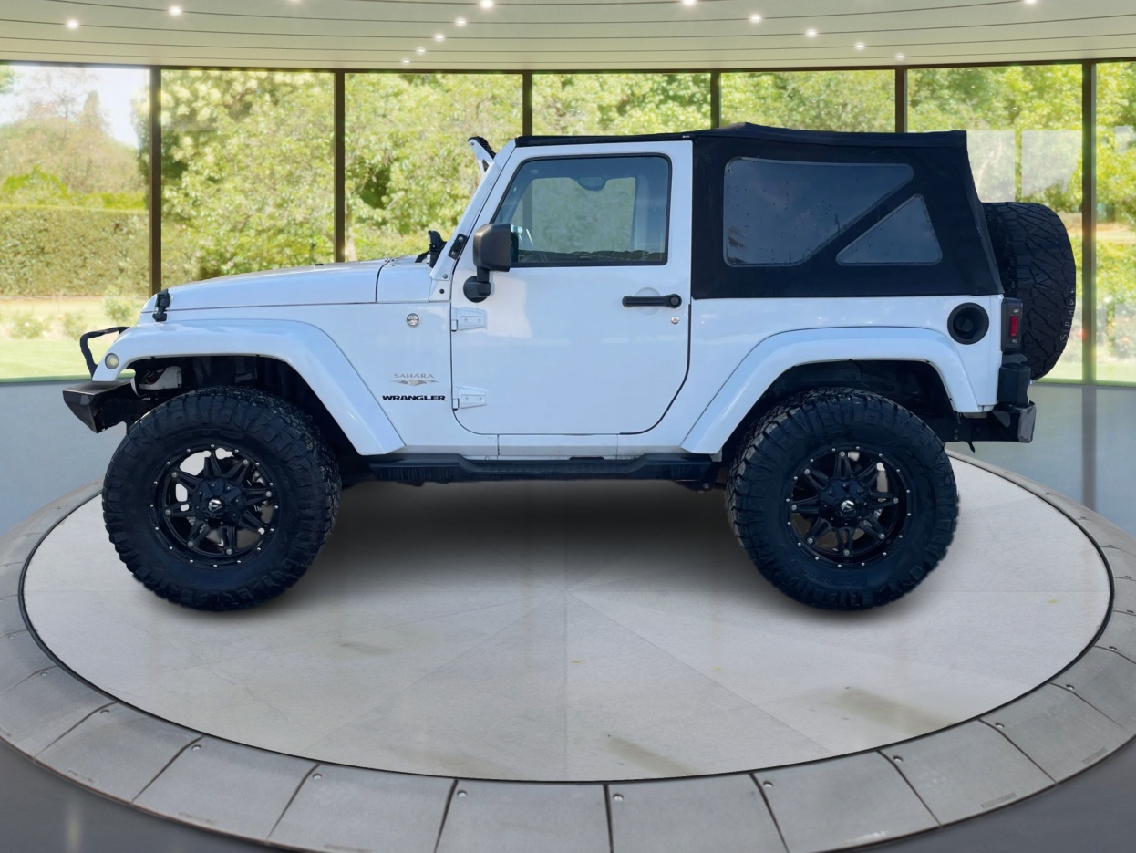 Jeep Wrangler Sahara 4WD 2012