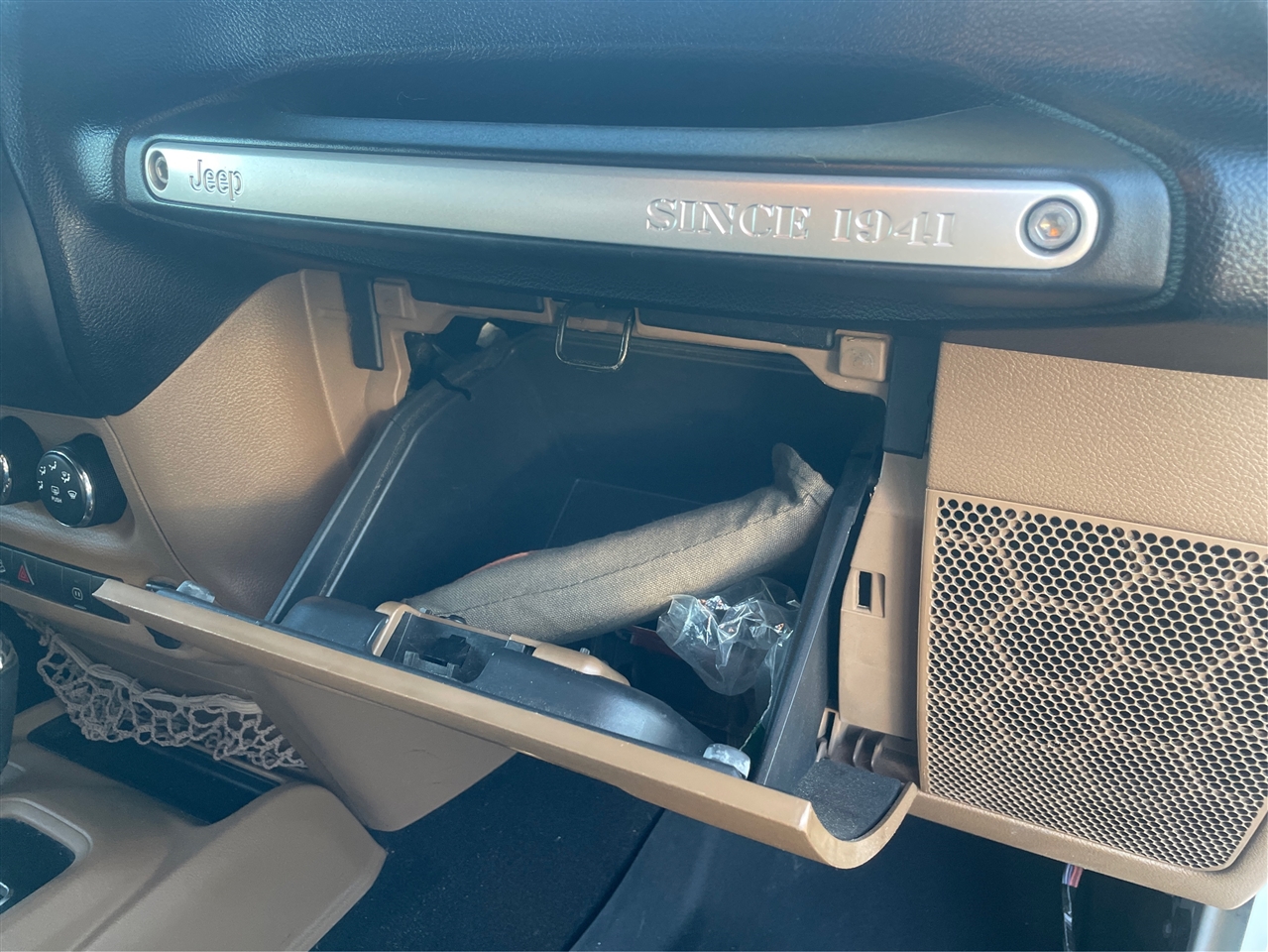 Jeep Wrangler Sahara 4WD 2012