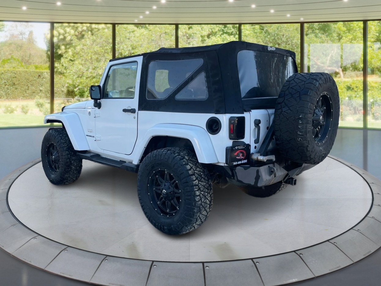 Jeep Wrangler Sahara 4WD 2012