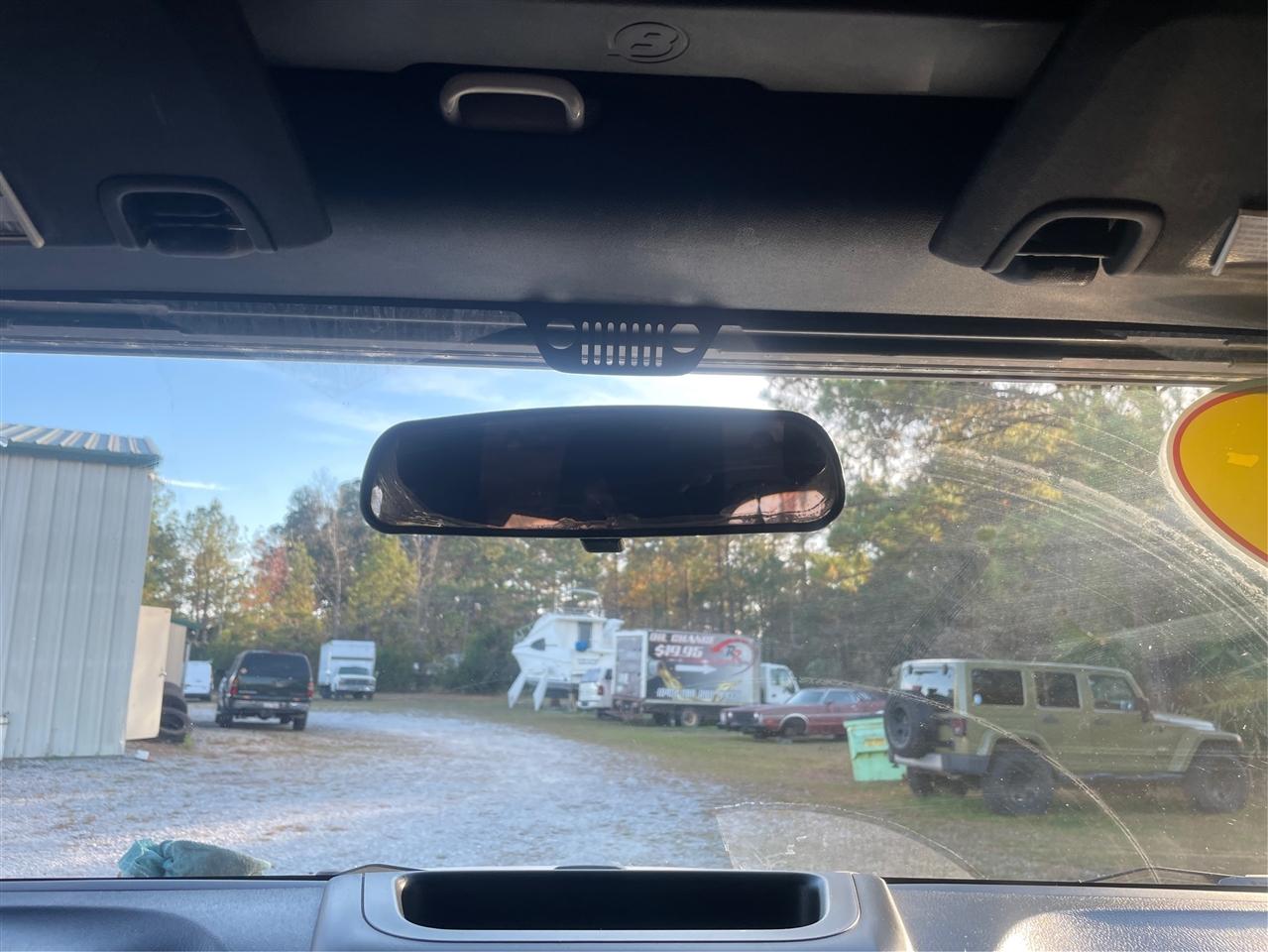 Jeep Wrangler 4WD 2dr Sahara 2012