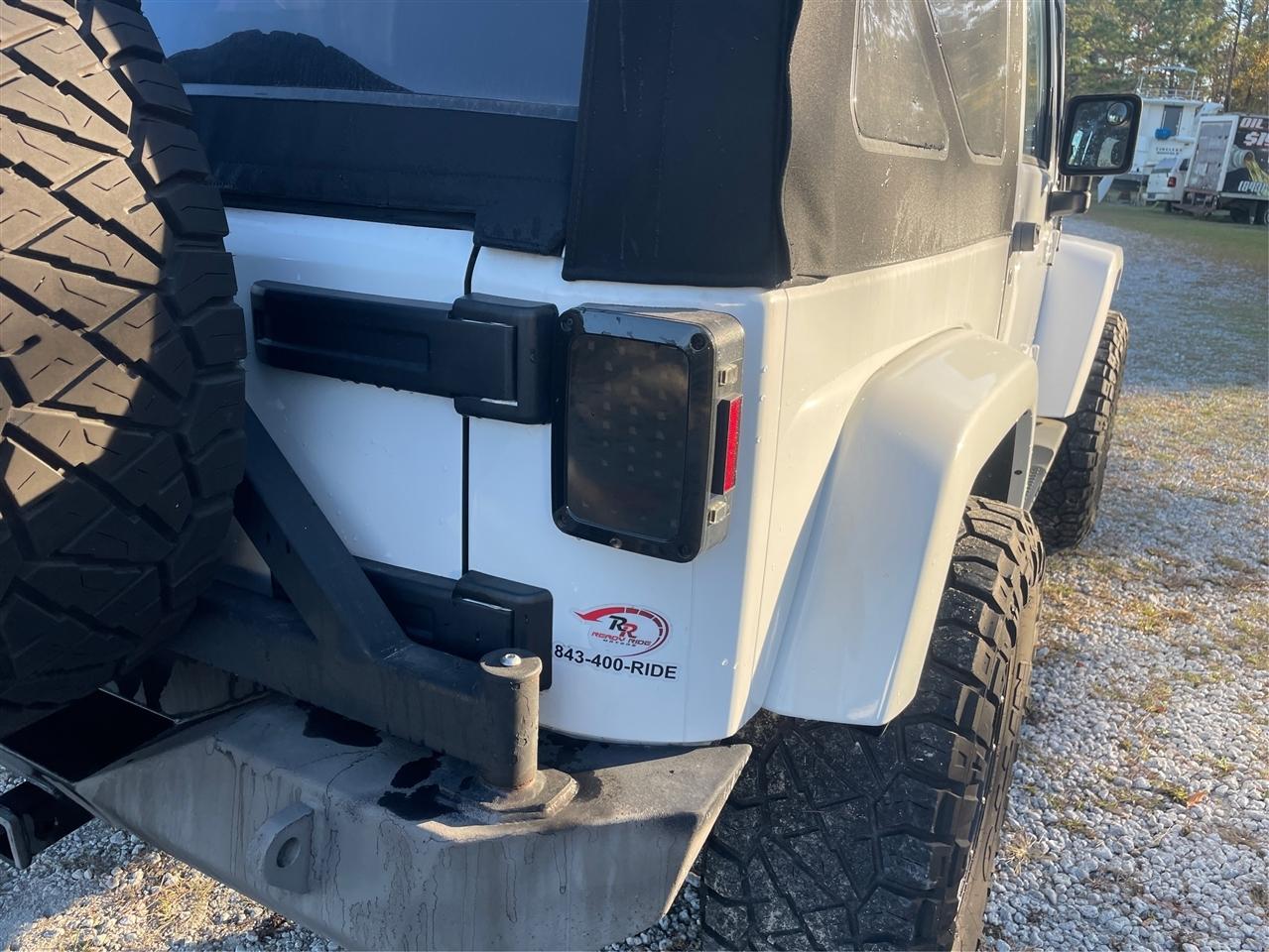 Jeep Wrangler 4WD 2dr Sahara 2012