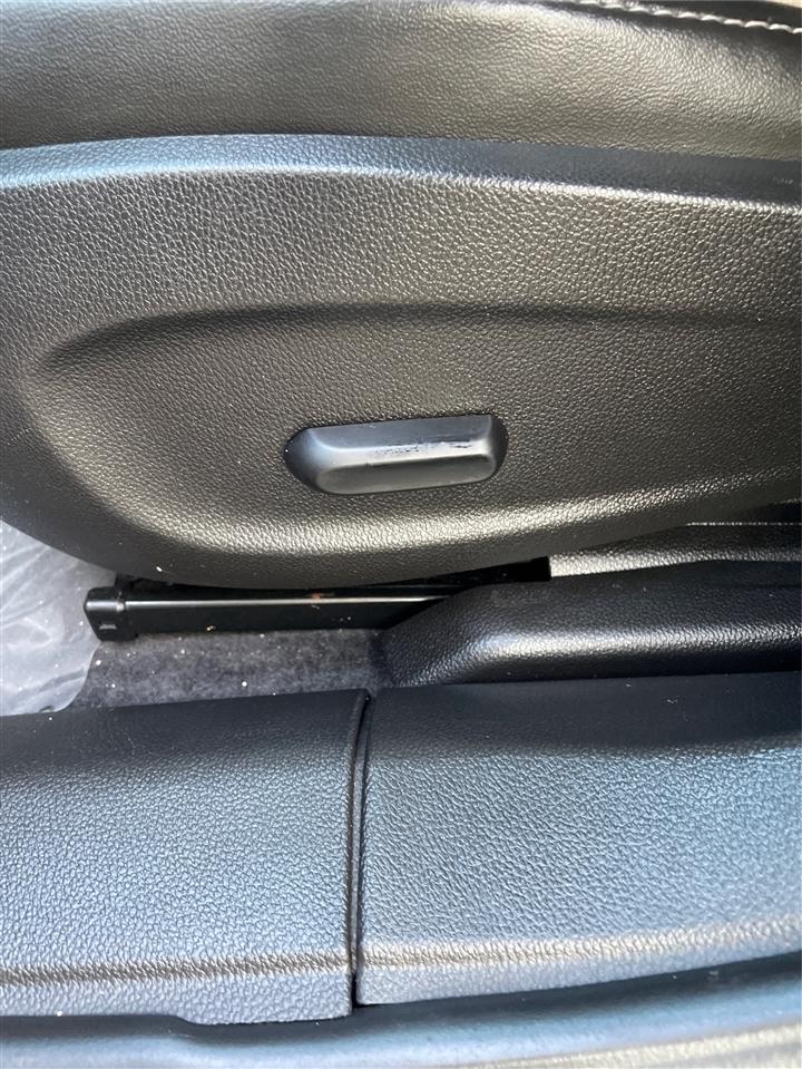 Chevrolet Cruze 4dr Sdn LTZ 2012