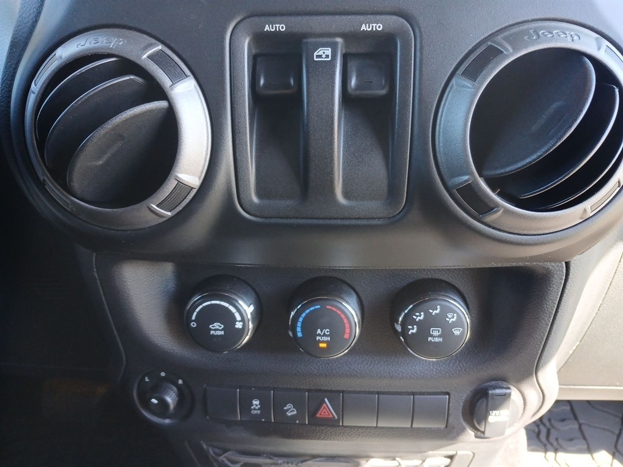 Jeep Wrangler Sport 4WD 2017