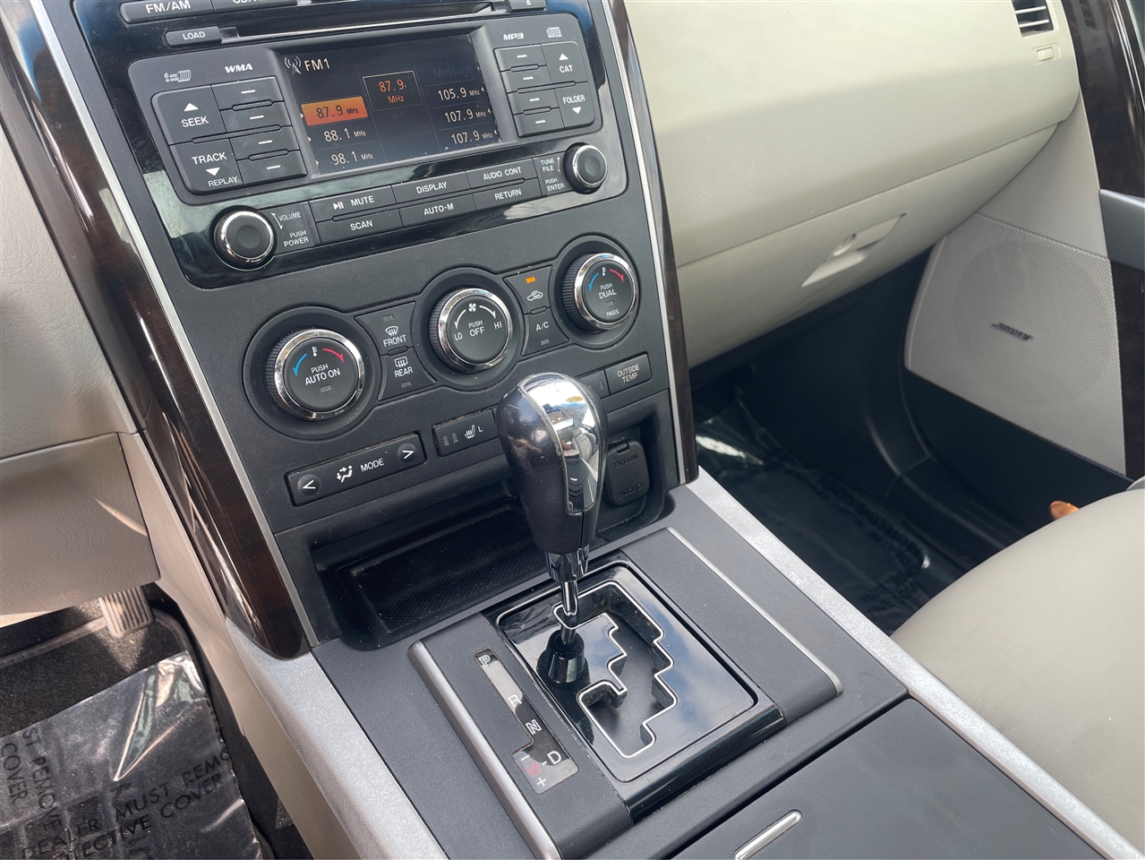 Mazda CX-9 Grand Touring 2010