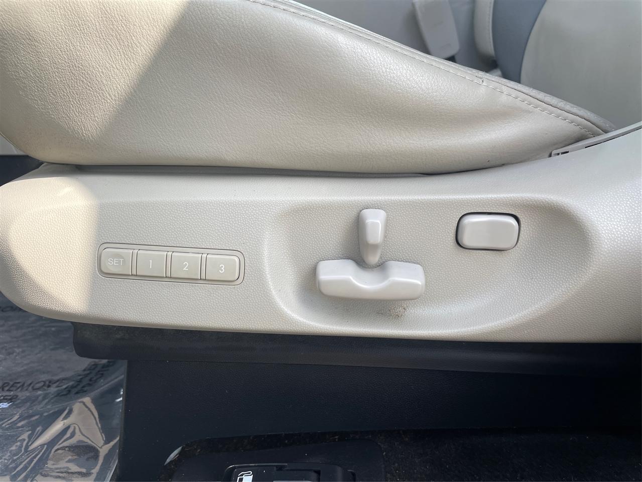 Mazda CX-9 FWD 4dr Grand Touring 2010