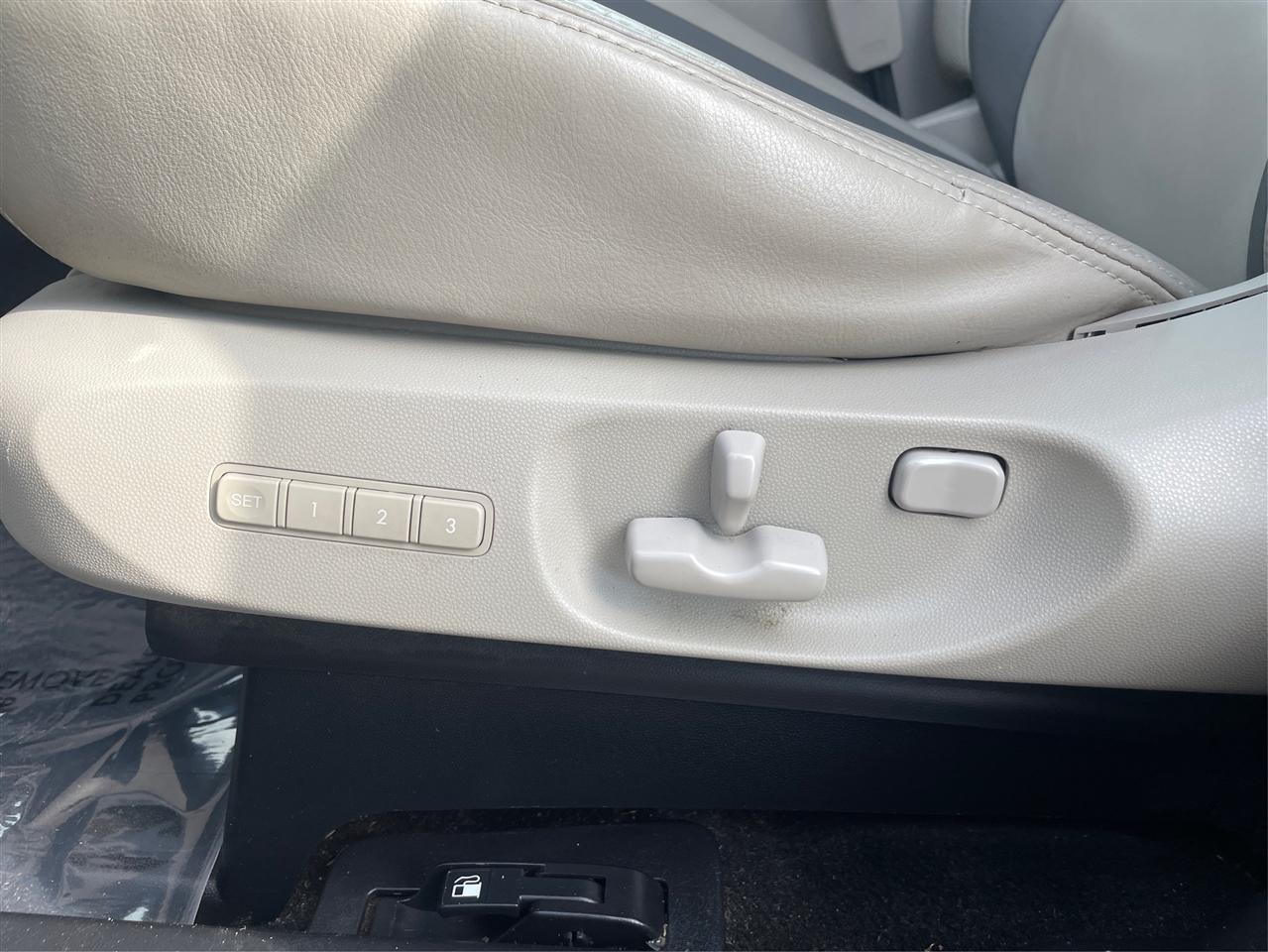 Mazda CX-9 FWD 4dr Grand Touring 2010