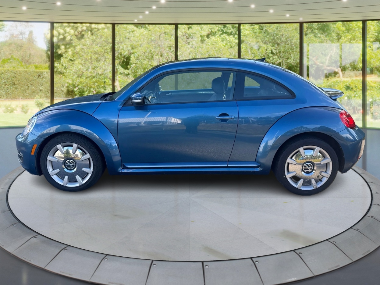 Volkswagen Beetle 1.8T PZEV 6A 2016