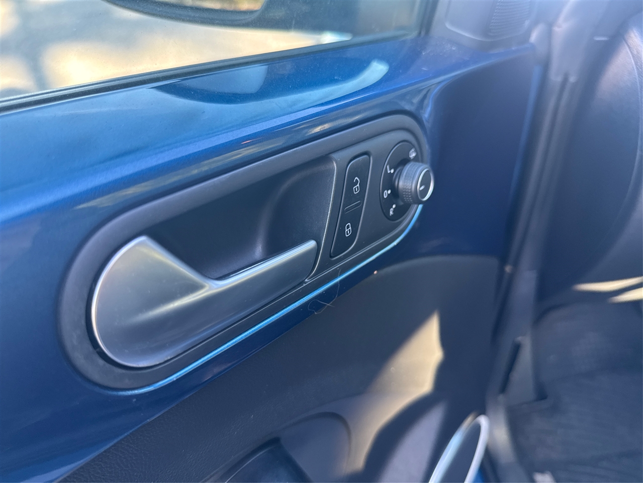 Volkswagen Beetle 1.8T PZEV 6A 2016