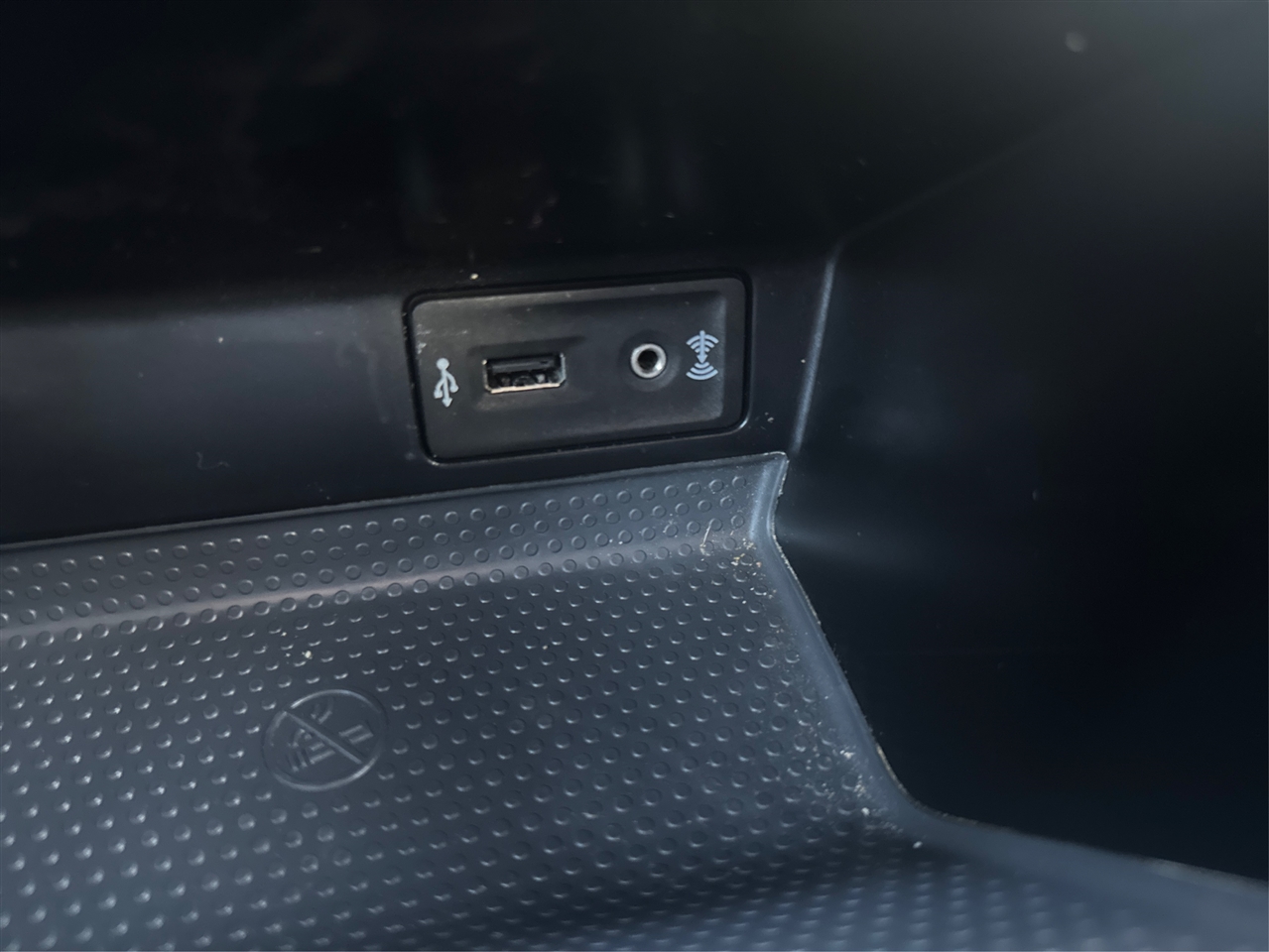 Volkswagen Beetle 1.8T PZEV 6A 2016