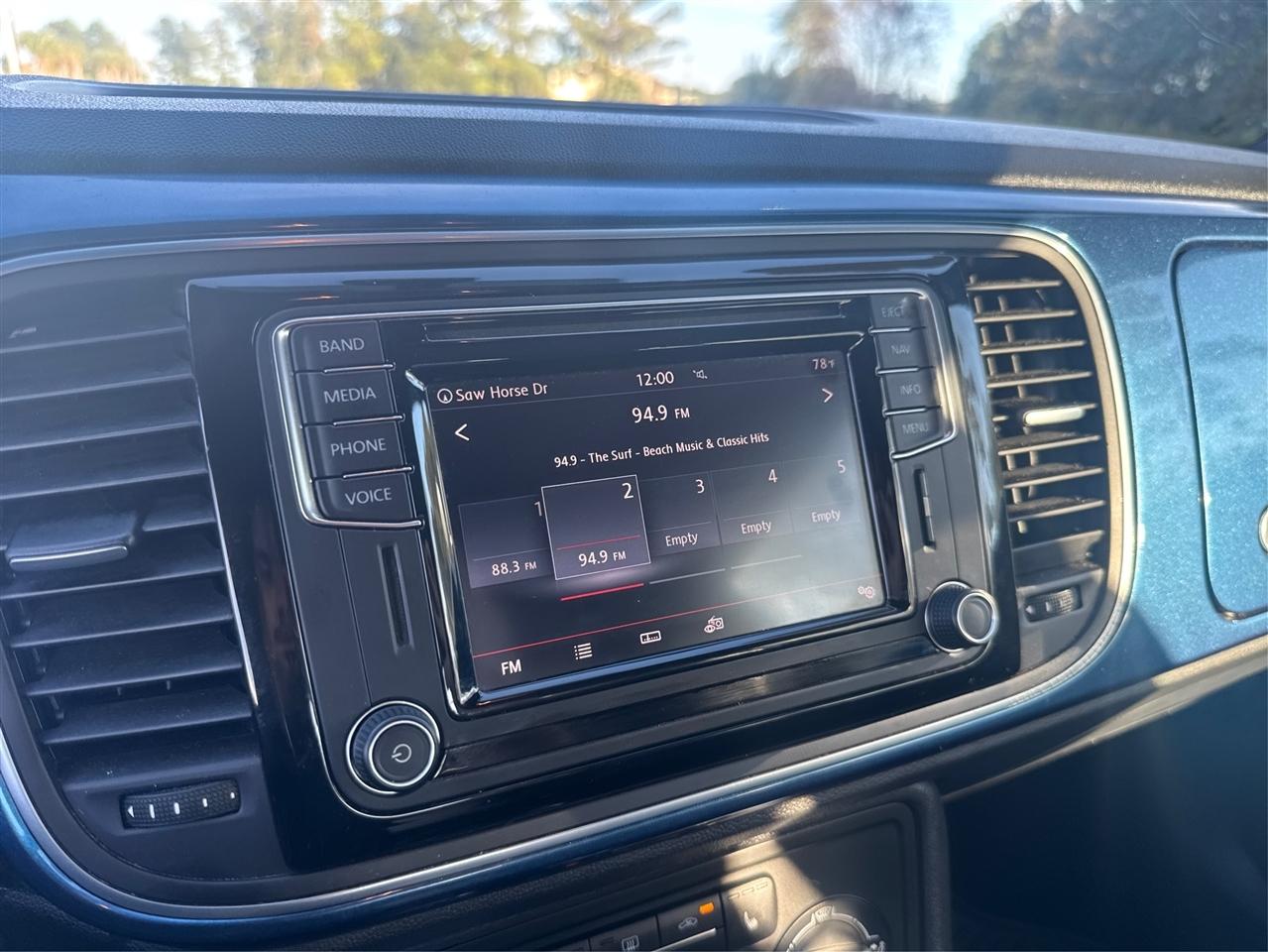 Volkswagen Beetle 2dr Auto 1.8T SE PZEV 2016