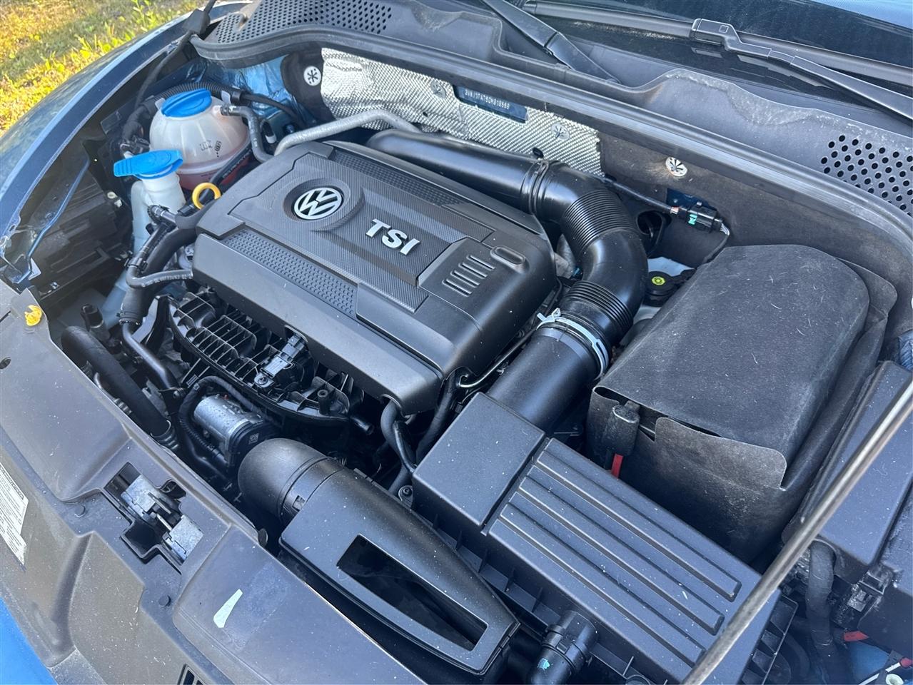 Volkswagen Beetle 2dr Auto 1.8T SE PZEV 2016