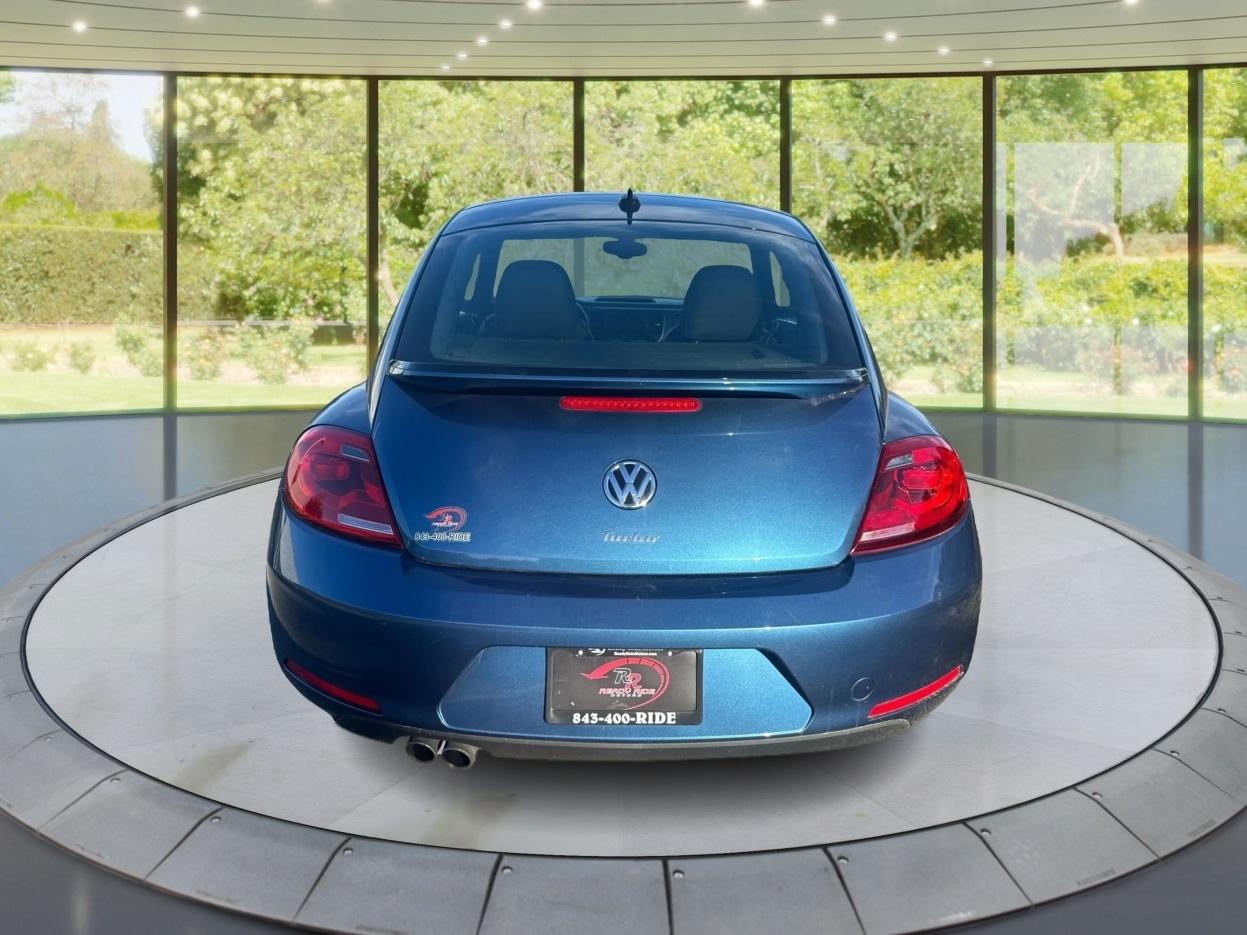 Volkswagen Beetle  2016