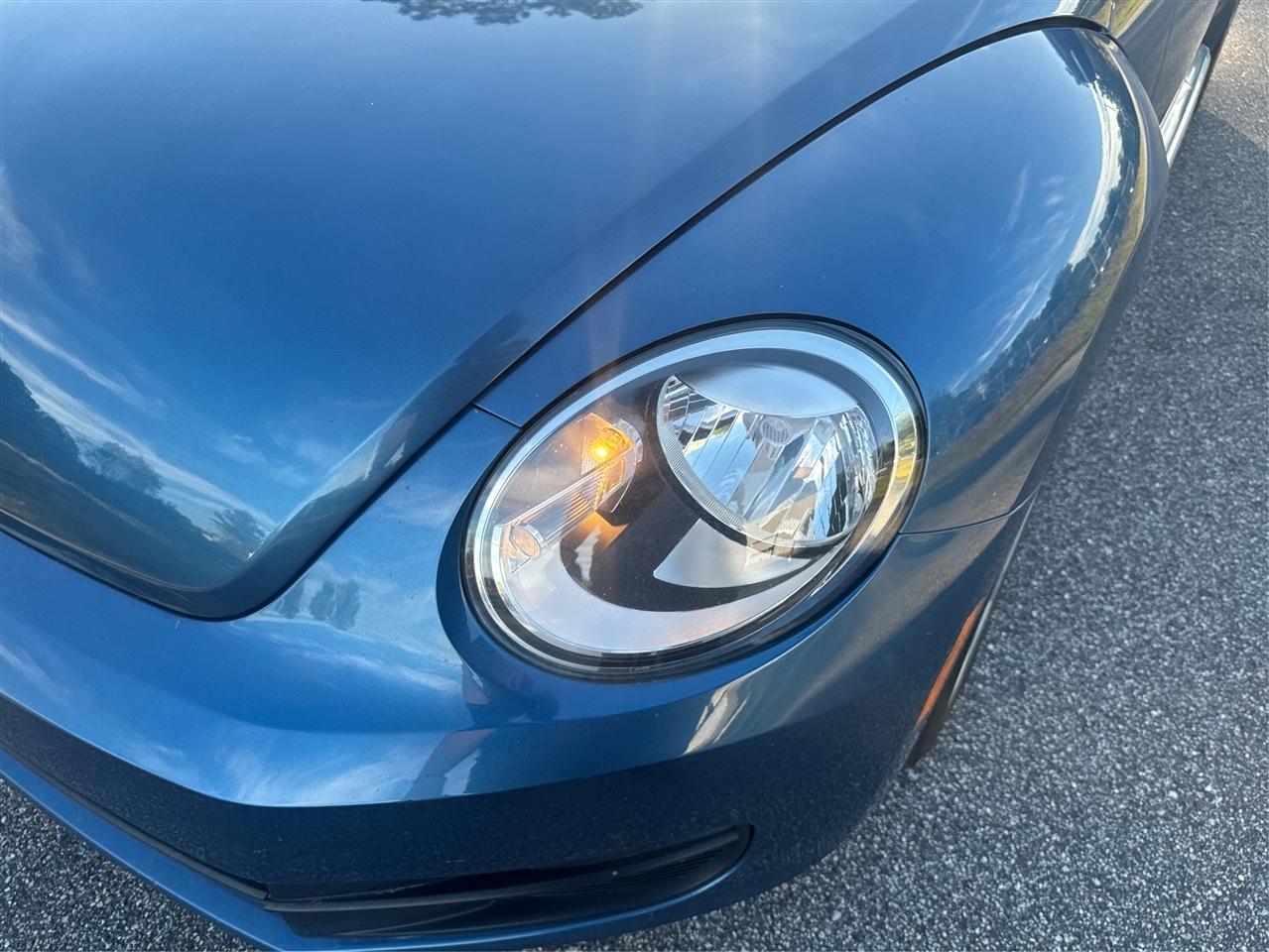 Volkswagen Beetle  2016