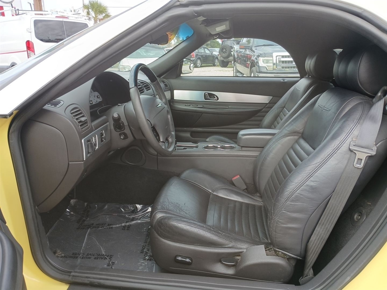 Ford Thunderbird Deluxe 2002