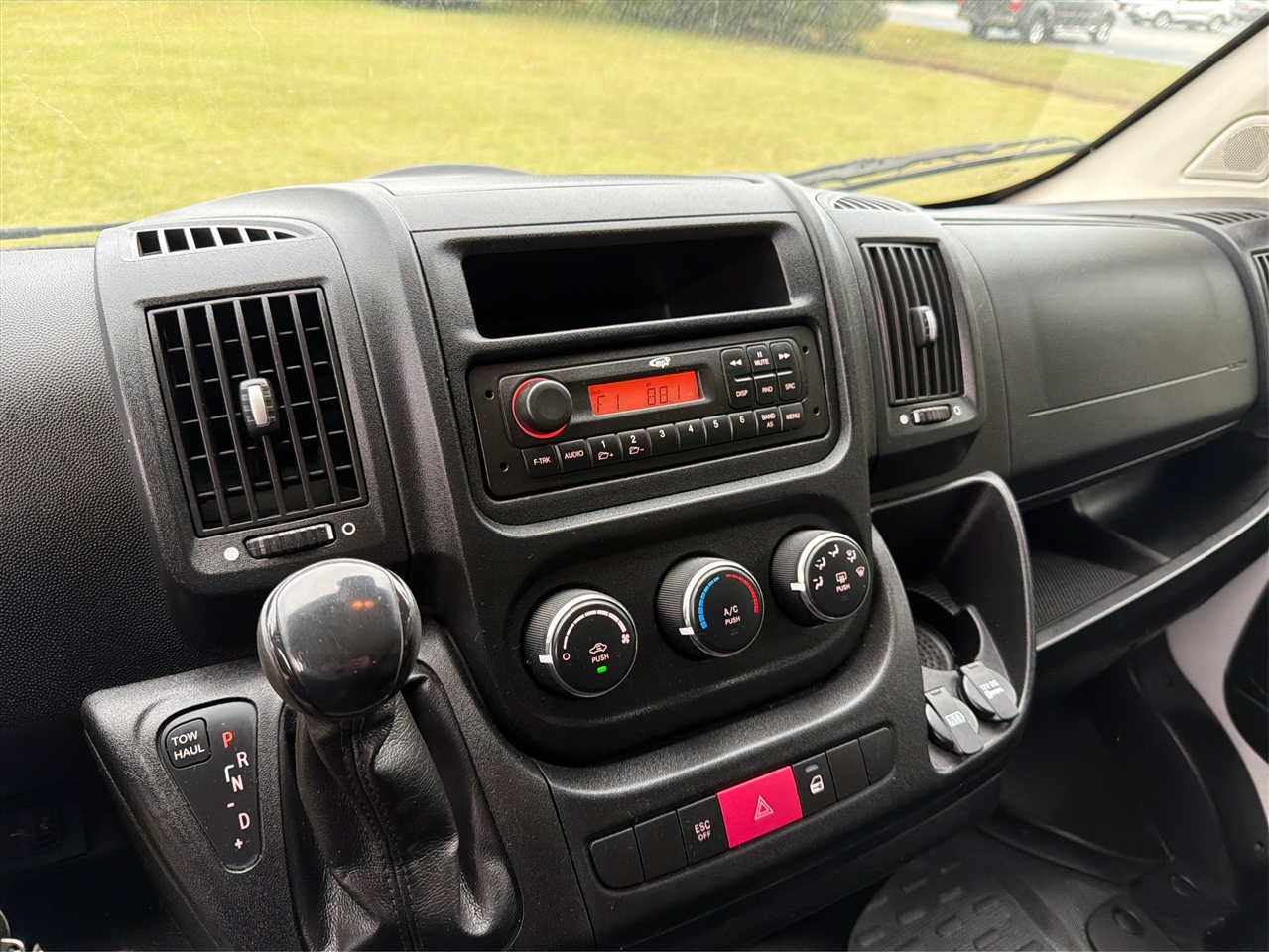 RAM Promaster 1500 High Roof Tradesman 136-in. WB 2015 RAM Promaster 1500 High Roof Tradesman 136-in. WB 2015