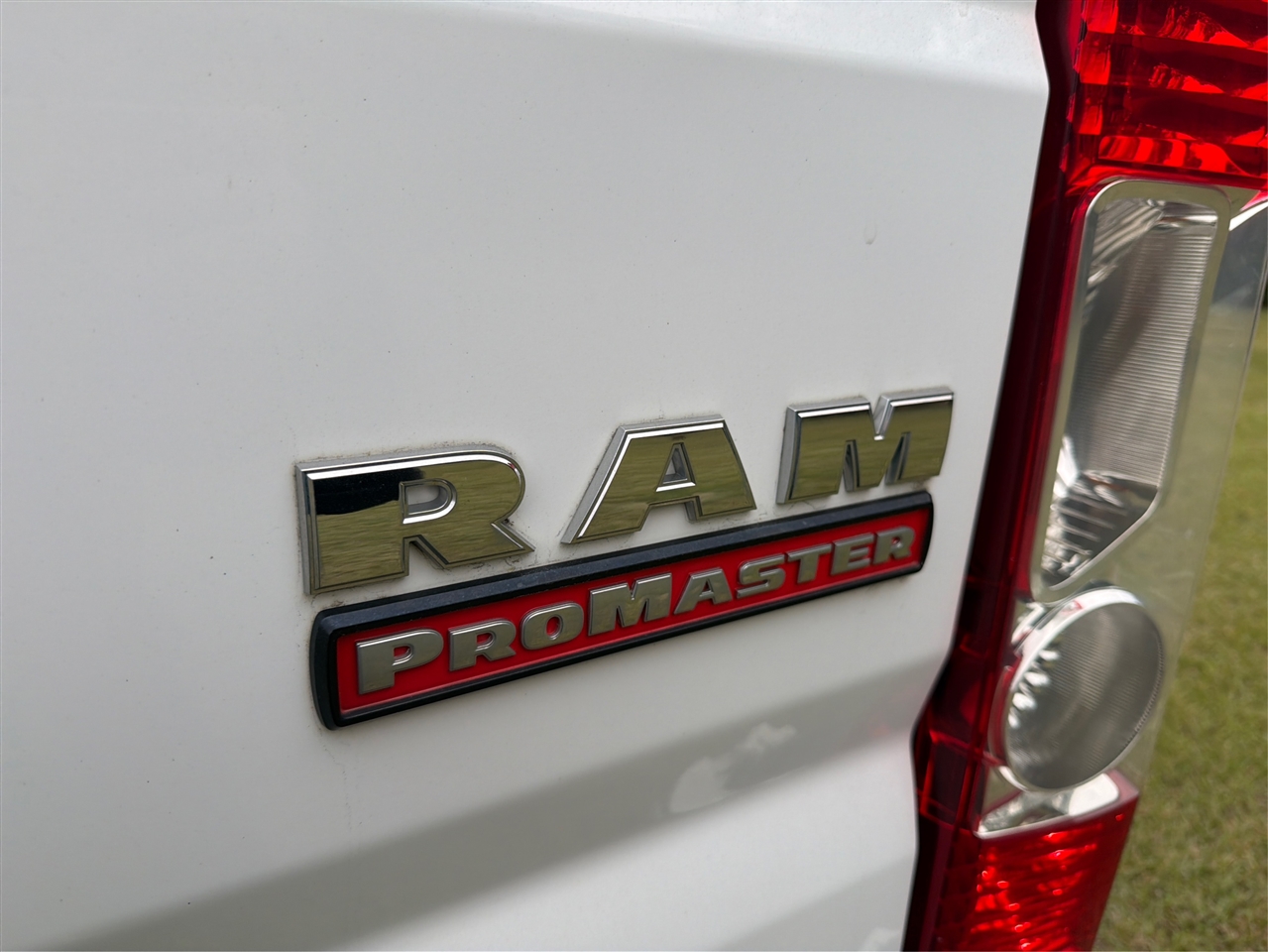 RAM Promaster 1500 High Roof Tradesman 136-in. WB 2015 RAM Promaster 1500 High Roof Tradesman 136-in. WB 2015