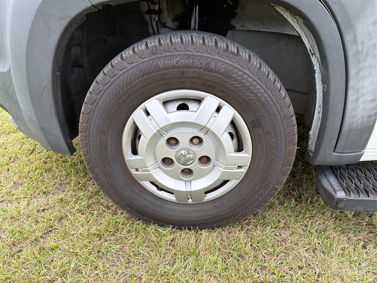 RAM Promaster 1500 High Roof Tradesman 136-in. WB 2015 RAM Promaster 1500 High Roof Tradesman 136-in. WB 2015