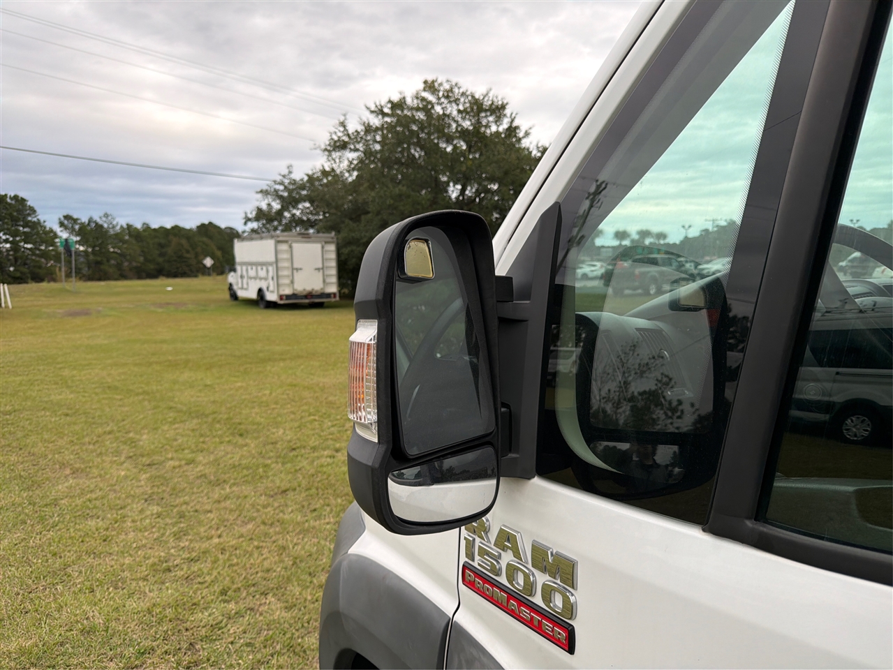RAM Promaster 1500 High Roof Tradesman 136-in. WB 2015 RAM Promaster 1500 High Roof Tradesman 136-in. WB 2015