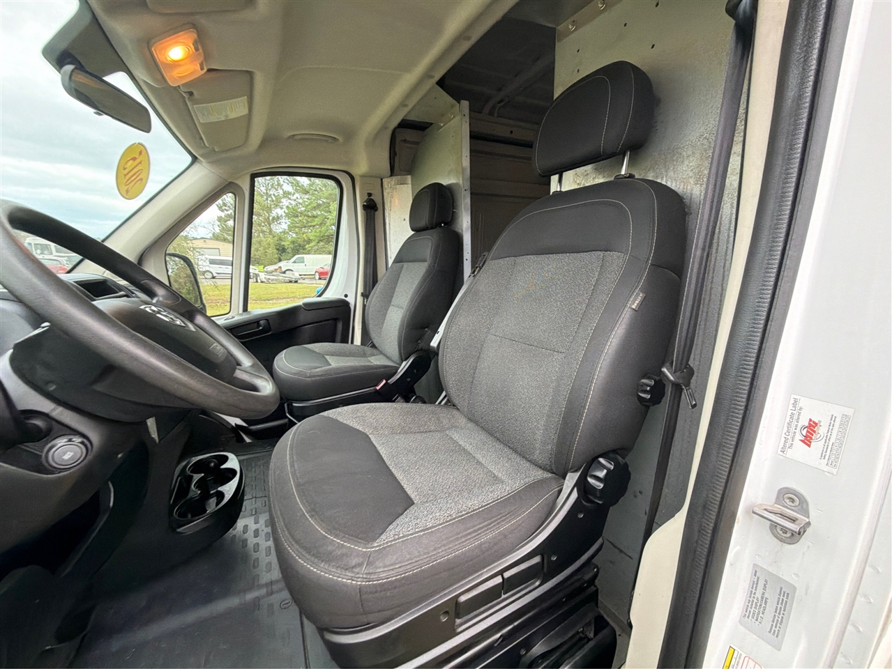 RAM Promaster 1500 High Roof Tradesman 136-in. WB 2015 RAM Promaster 1500 High Roof Tradesman 136-in. WB 2015