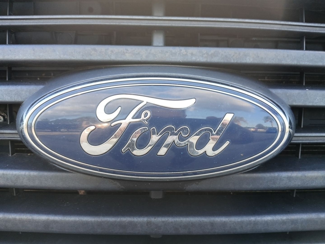 Ford Transit 250 Van Low Roof w/Sliding Pass. 148-in. WB 2019