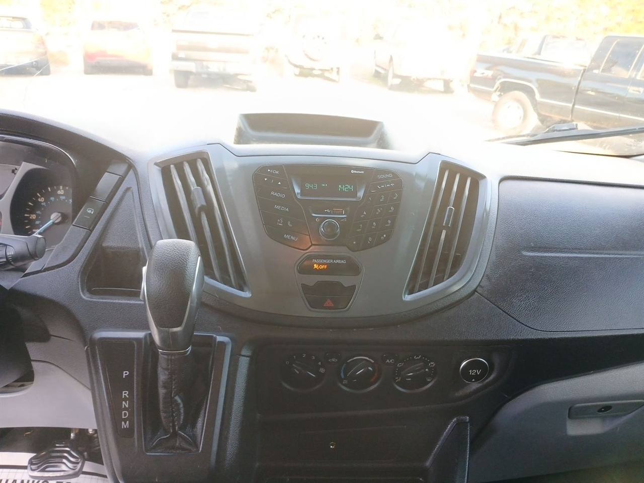 Ford Transit 250 Van Low Roof w/Sliding Pass. 148-in. WB 2019