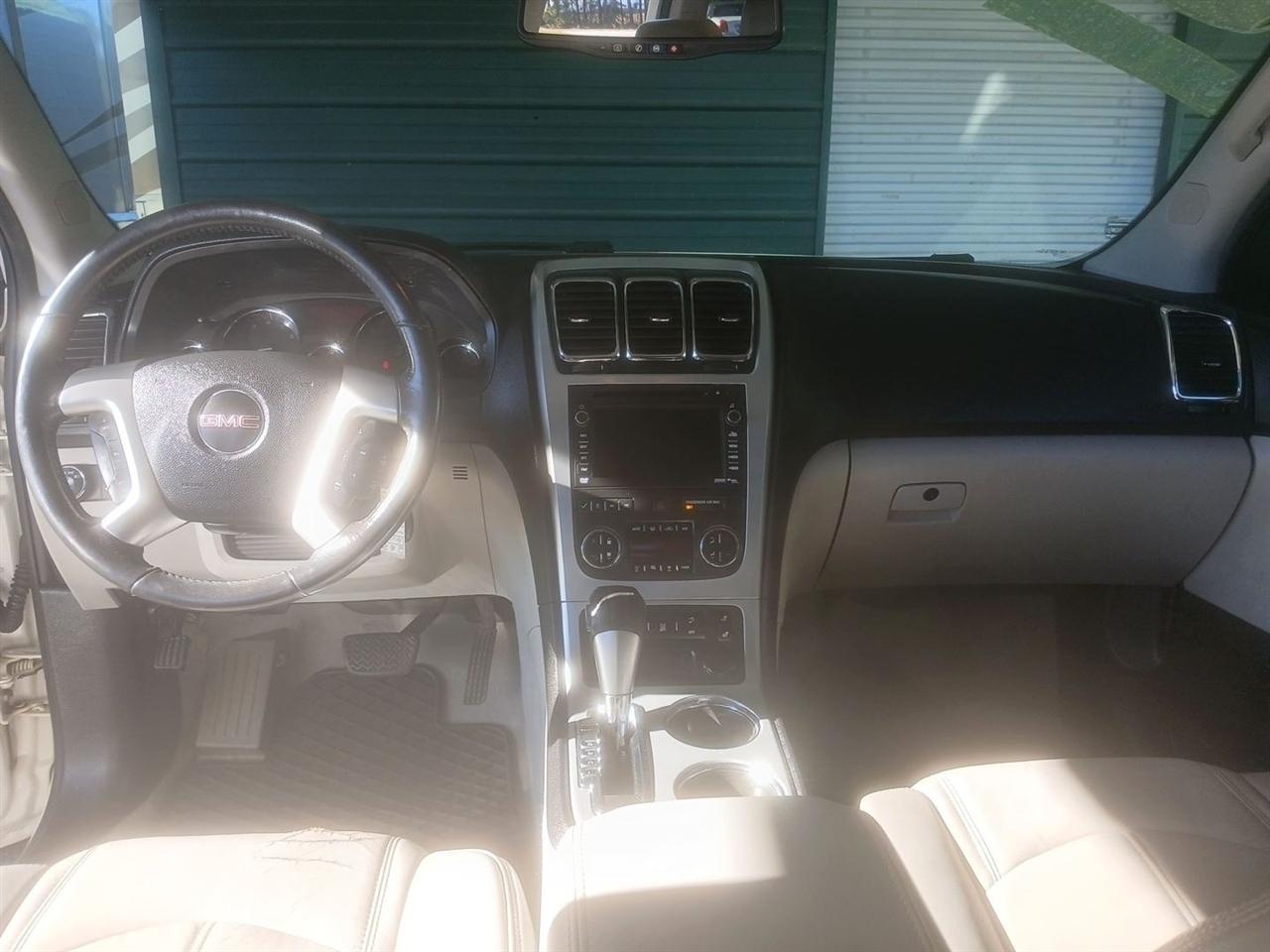 GMC Acadia FWD 4dr SLT1 2012