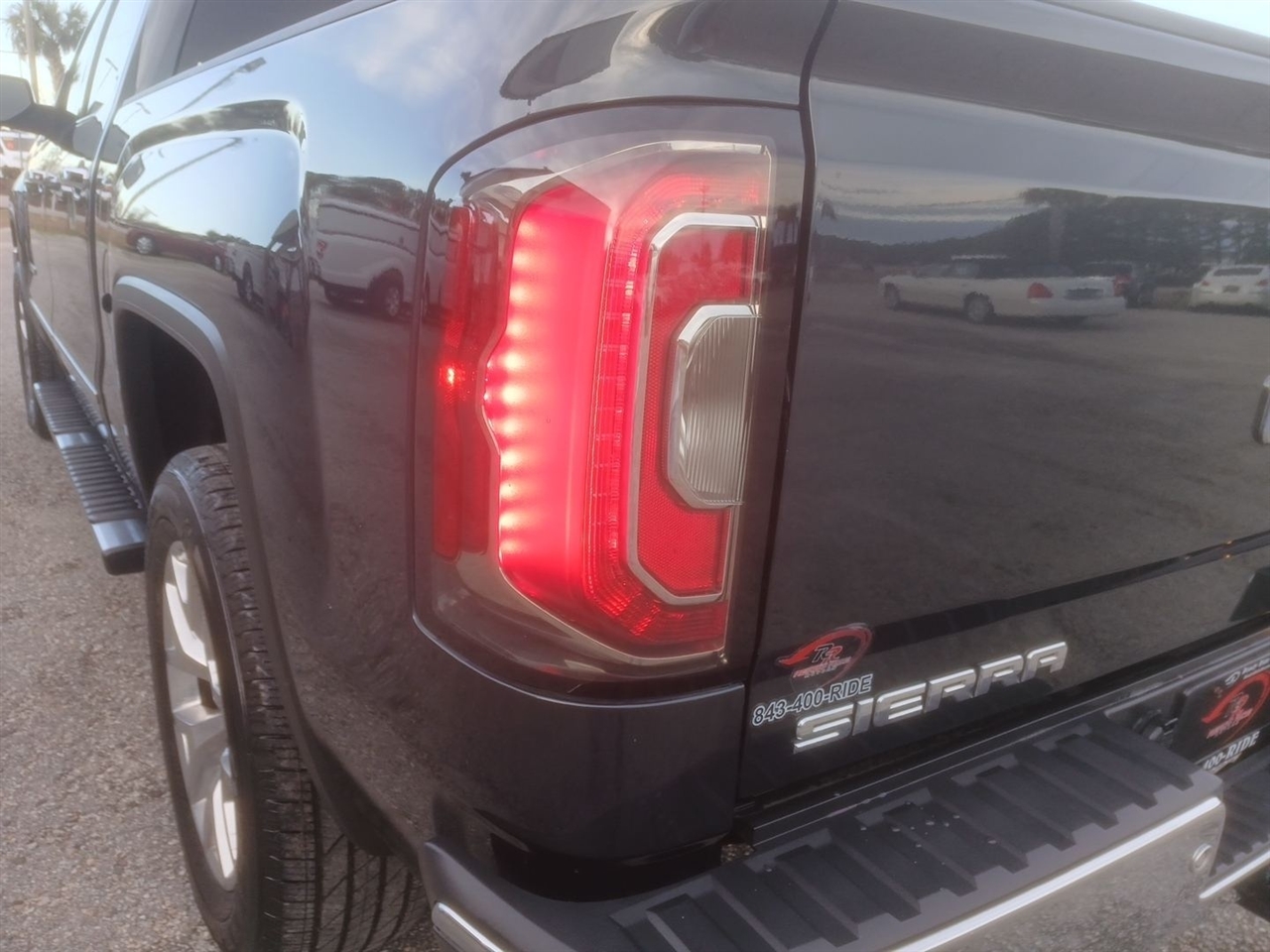 GMC Sierra 1500 SLT Crew Cab Long Box 4WD 2017