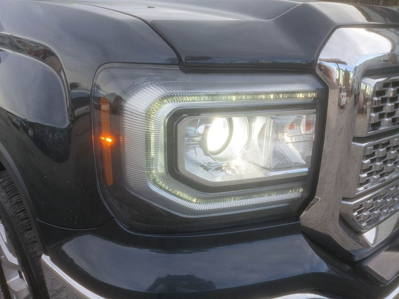 GMC Sierra 1500 SLT Crew Cab Long Box 4WD 2017