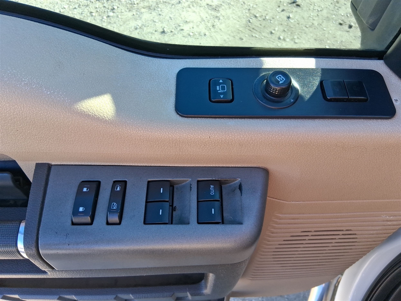 Ford F-250 SD XLT Crew Cab Long Bed 4WD 2012