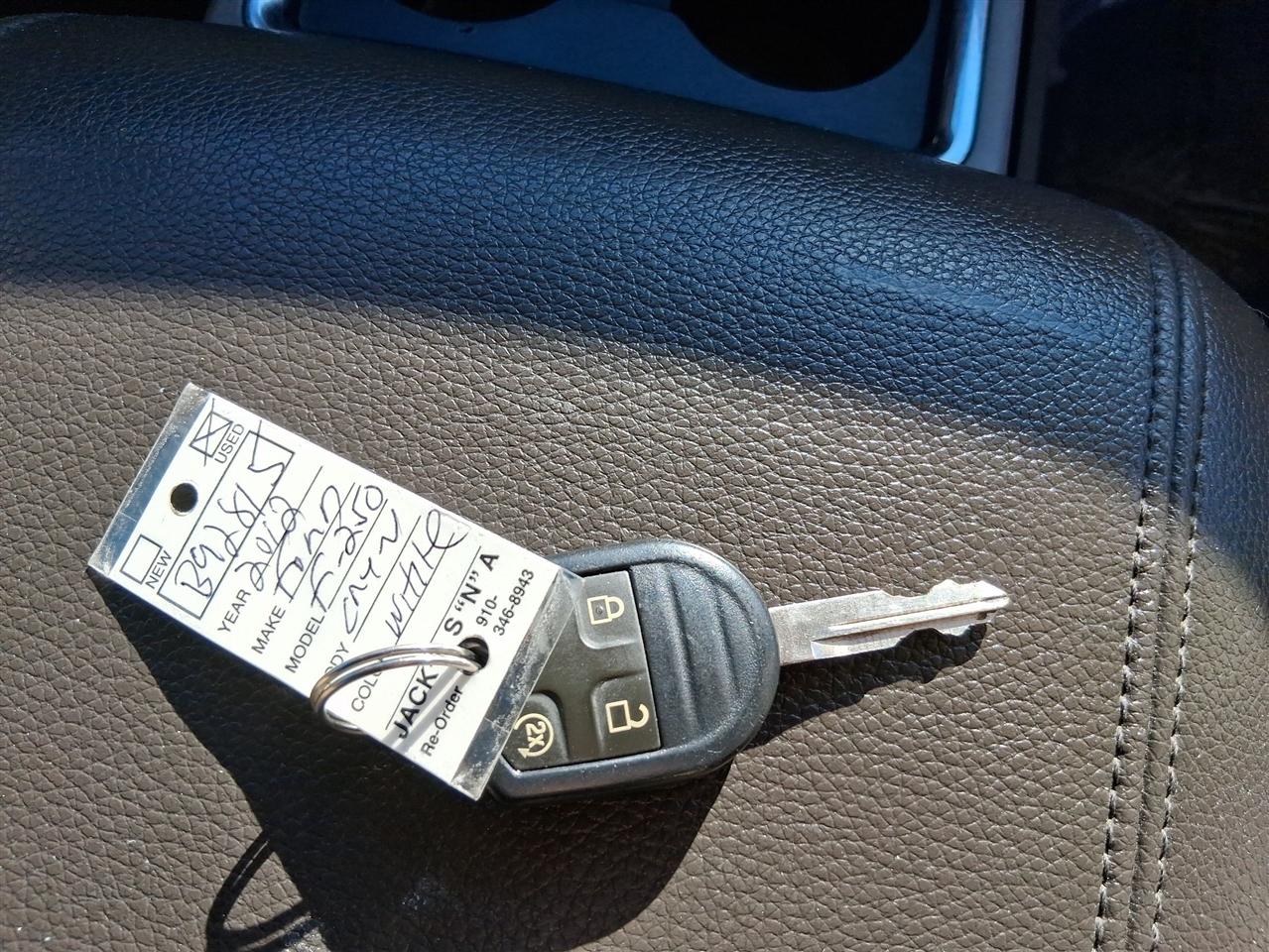 Ford F-250 SD 4WD Crew Cab 156" XL 2012