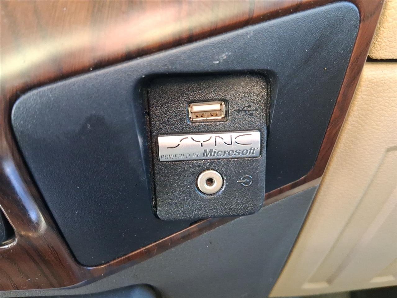 Ford F-250 SD 4WD Crew Cab 156" XL 2012