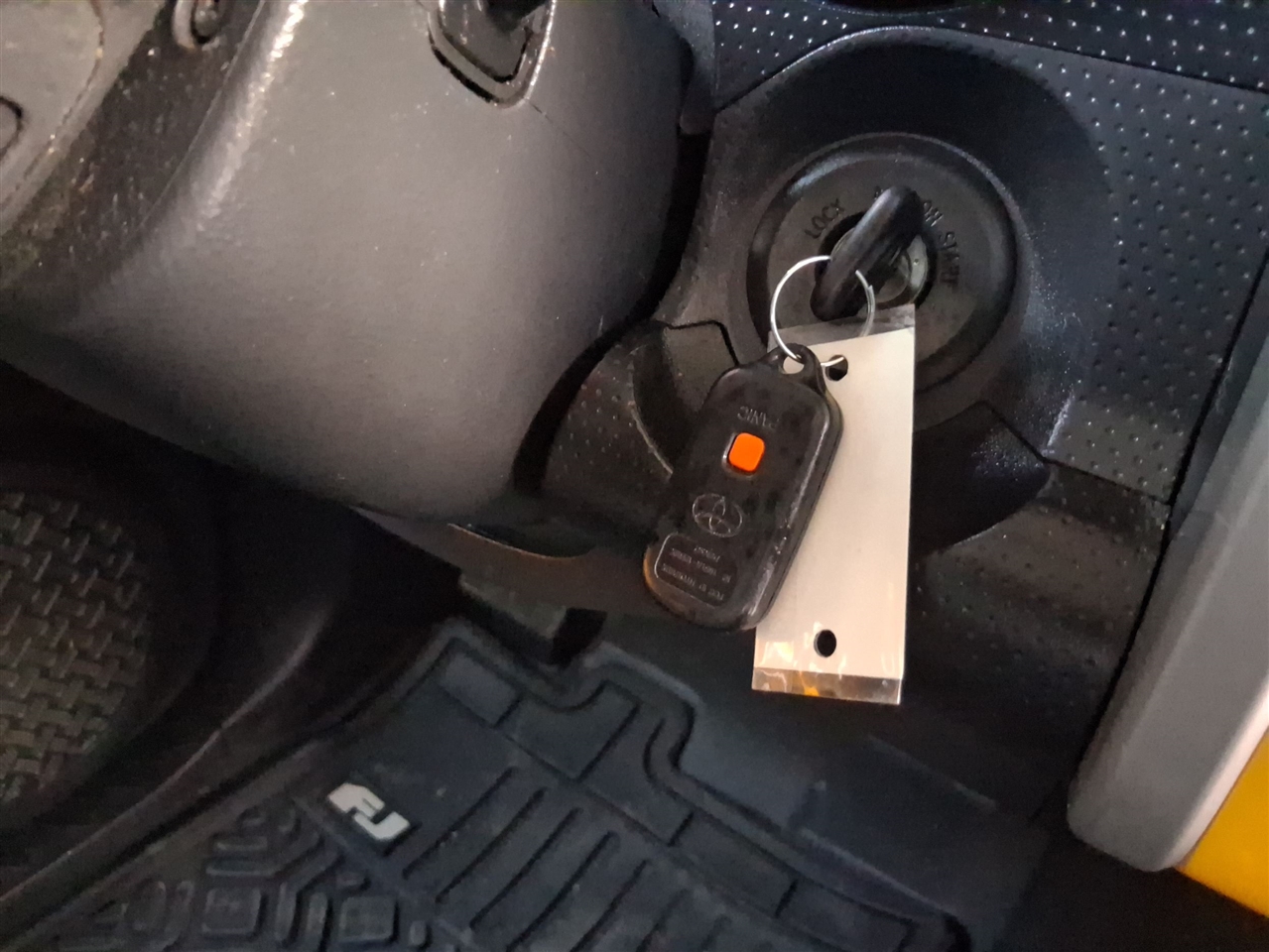 Toyota FJ Cruiser 4WD AT 2007