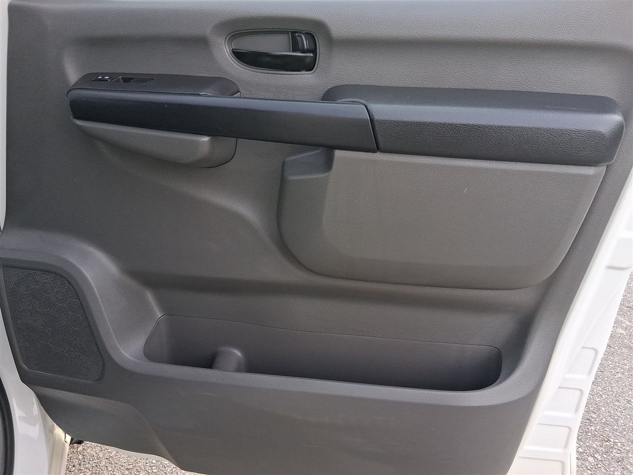 Nissan NV Cargo 1500 S 2019