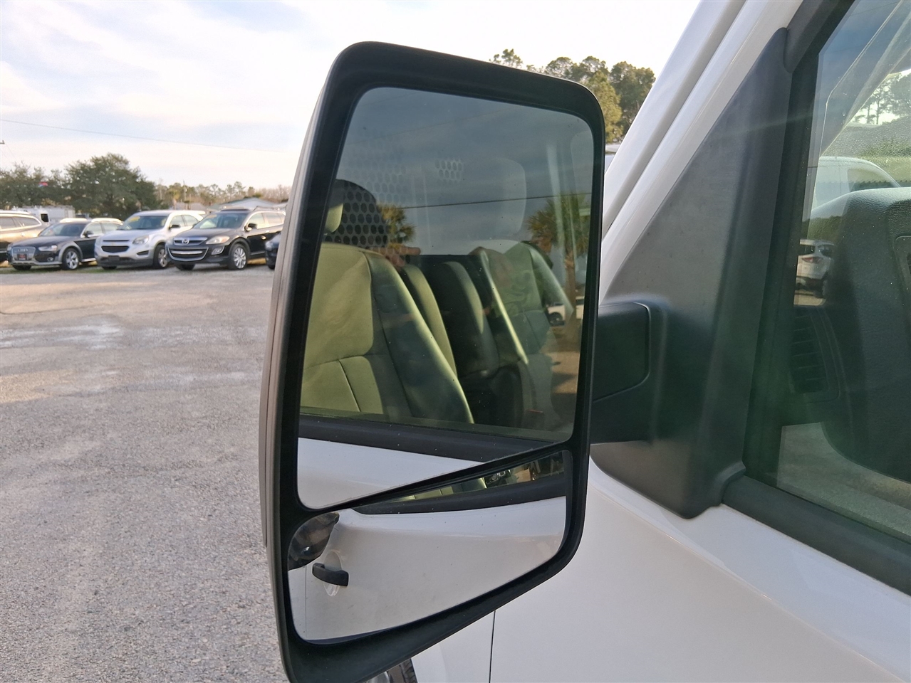 Nissan NV Cargo 1500 S 2019