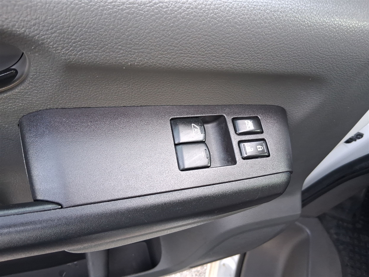 Nissan NV Cargo 1500 S 2019