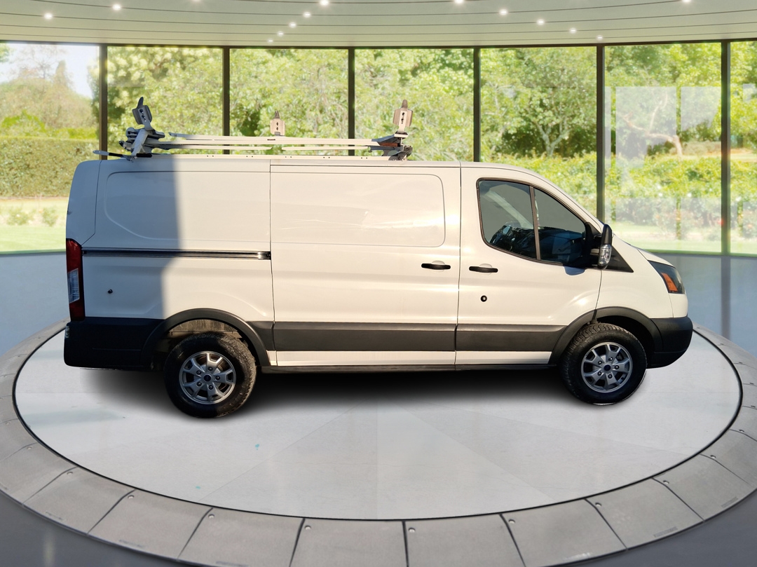 Ford Transit 250 Van Low Roof w/Sliding Pass. 130-in. WB 2016